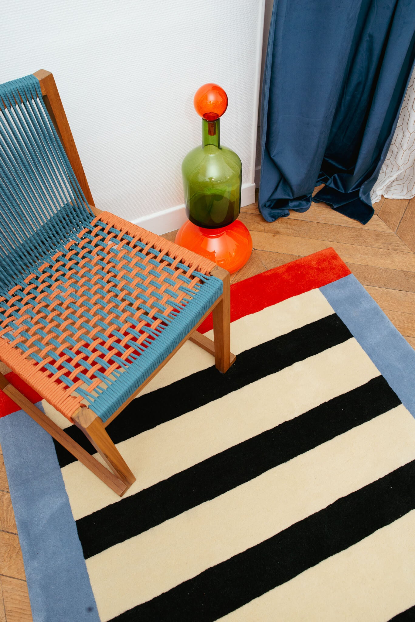 Tapis Laine Tufté Réalisé à la Main Artisanal Red Symmetry déco