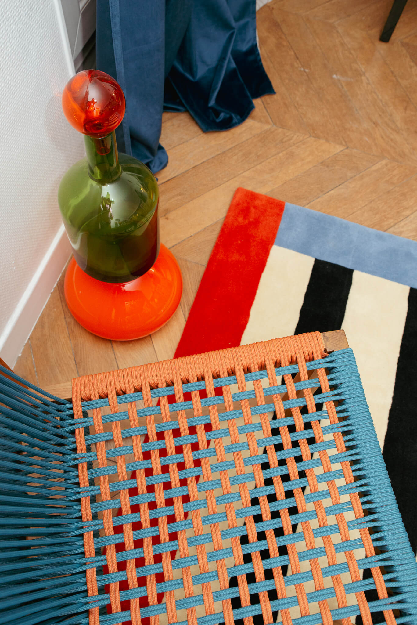 Tapis en Laine Tufté Fait Main Artisanal Red Symmetry