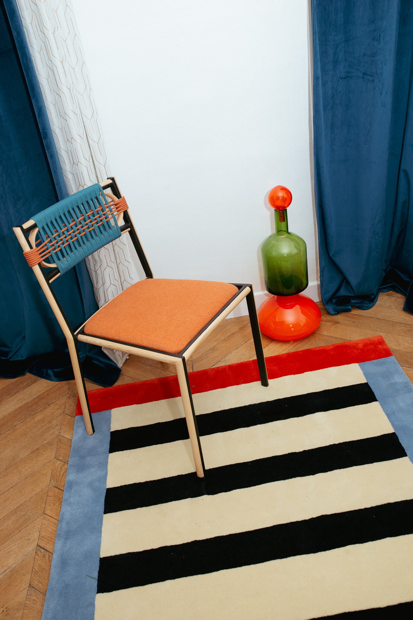 Tapis Tufté en Laine Réalisé à la Main Artisanal Red Symmetry décoration